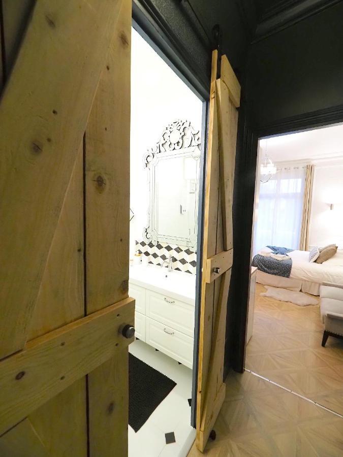 Le Palais Des Parcs - Chic - Centre Ville - Face Au Parc 비시 외부 사진